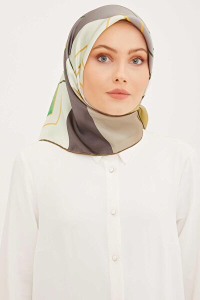 Armine Şal, Eşarp ve Aksesuarı