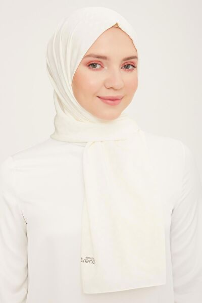 Armine Şal, Eşarp ve Aksesuarı