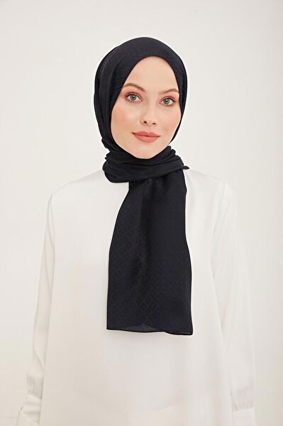 Armine Şal, Eşarp ve Aksesuarı