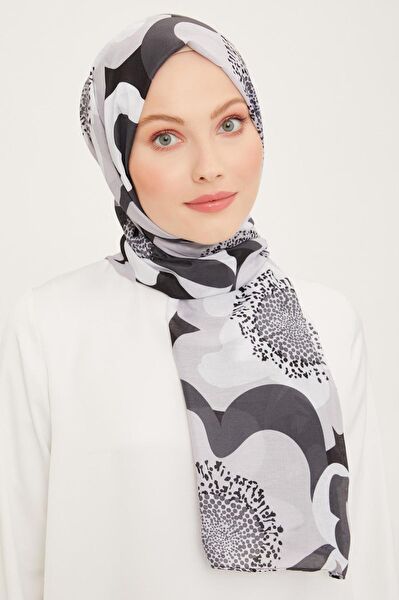 Armine Şal, Eşarp ve Aksesuarı