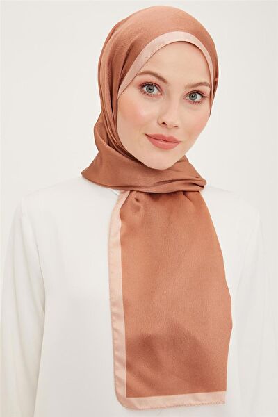 Armine Şal, Eşarp ve Aksesuarı