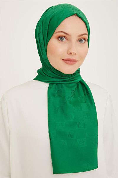 Armine Şal, Eşarp ve Aksesuarı