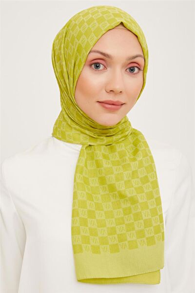 Armine Şal, Eşarp ve Aksesuarı