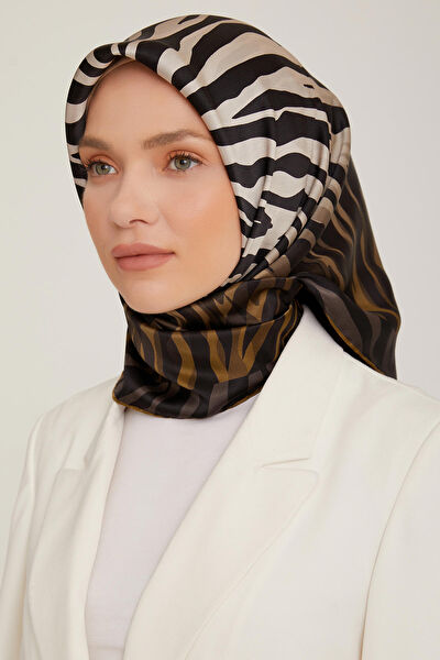 Armine Şal, Eşarp ve Aksesuarı