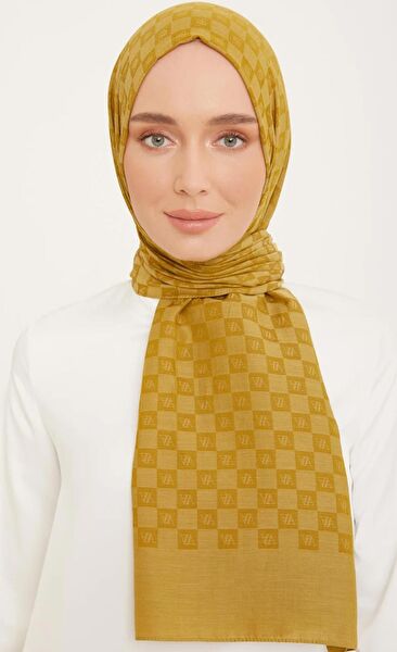 Armine Şal, Eşarp ve Aksesuarı