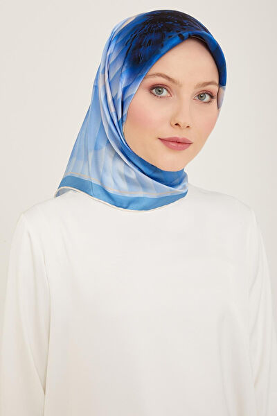 Armine Şal, Eşarp ve Aksesuarı