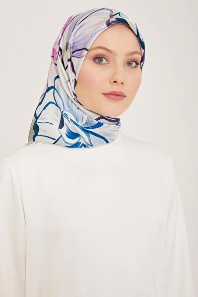 Armine Şal, Eşarp ve Aksesuarı