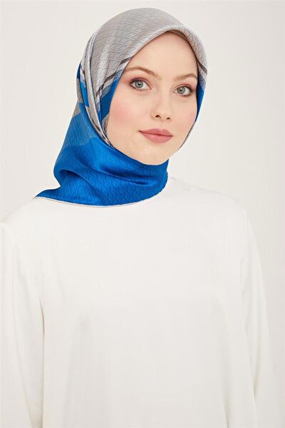 Armine Şal, Eşarp ve Aksesuarı