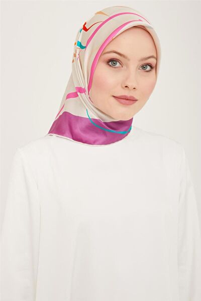 Armine Şal, Eşarp ve Aksesuarı