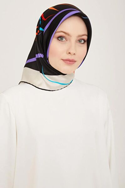 Armine Şal, Eşarp ve Aksesuarı