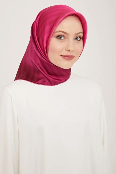 Armine Şal, Eşarp ve Aksesuarı