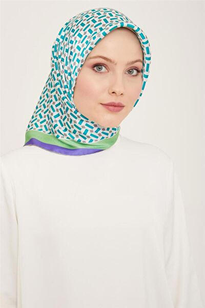 Armine Şal, Eşarp ve Aksesuarı