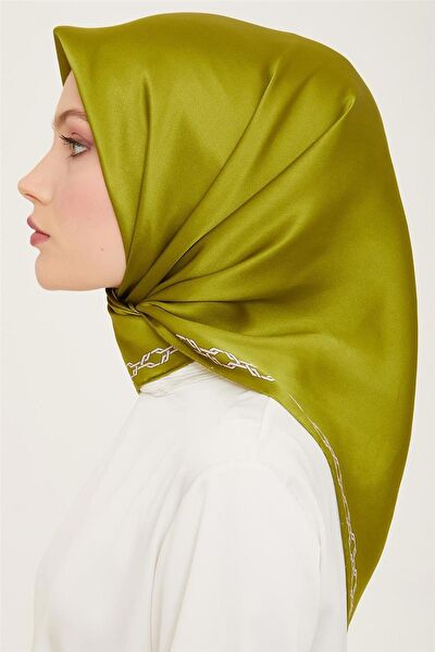 Armine Şal, Eşarp ve Aksesuarı