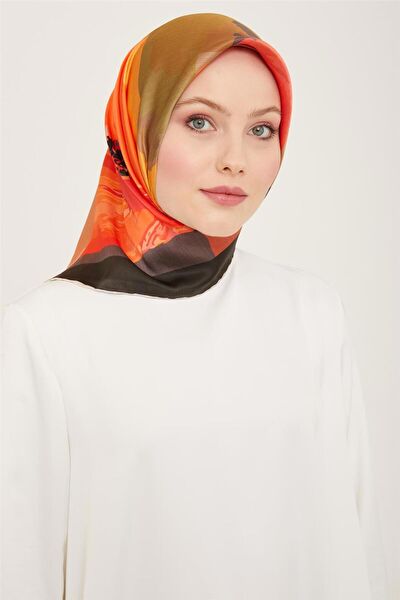 Armine Şal, Eşarp ve Aksesuarı