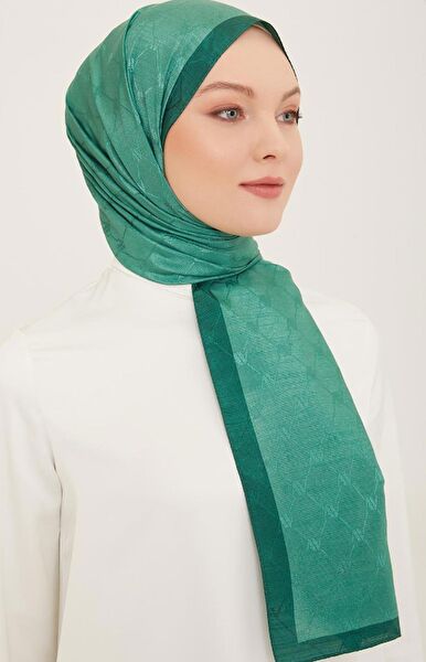 Armine Şal, Eşarp ve Aksesuarı