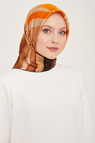 Armine Şal, Eşarp ve Aksesuarı