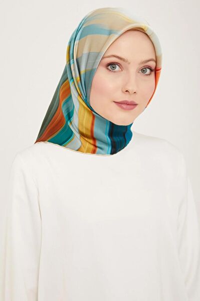 Armine Şal, Eşarp ve Aksesuarı