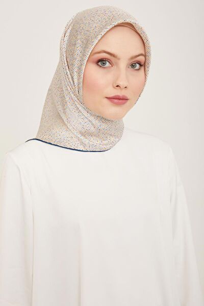 Armine Şal, Eşarp ve Aksesuarı