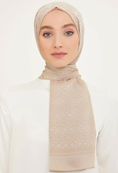 Armine Şal, Eşarp ve Aksesuarı