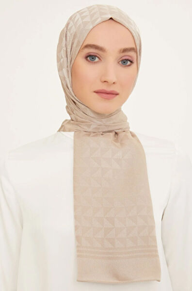 Armine Şal, Eşarp ve Aksesuarı