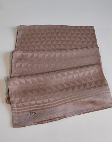 Armine Şal, Eşarp ve Aksesuarı