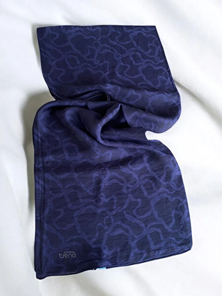 Armine Şal, Eşarp ve Aksesuarı