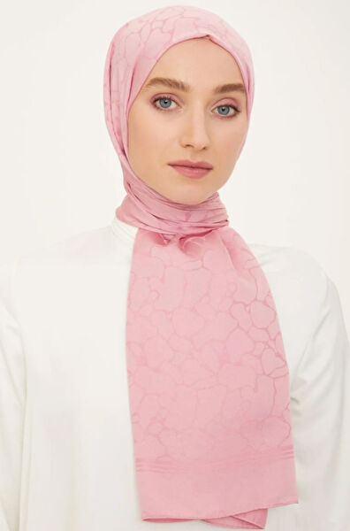 Armine Şal, Eşarp ve Aksesuarı