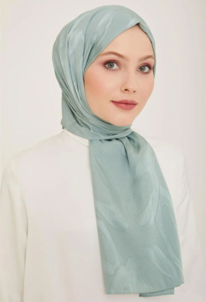 Armine Şal, Eşarp ve Aksesuarı