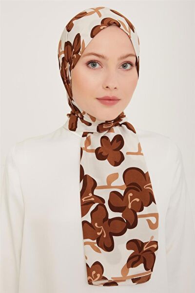 Armine Şal, Eşarp ve Aksesuarı