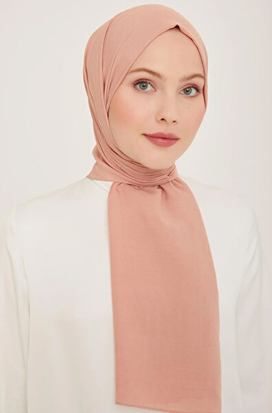 Armine Şal, Eşarp ve Aksesuarı