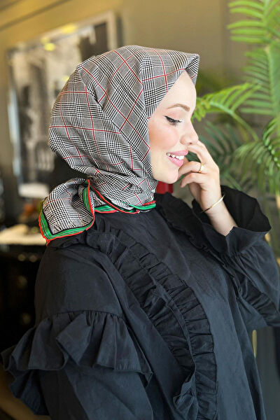 Armine Şal, Eşarp ve Aksesuarı