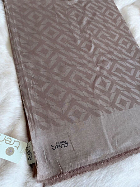 Armine Şal, Eşarp ve Aksesuarı