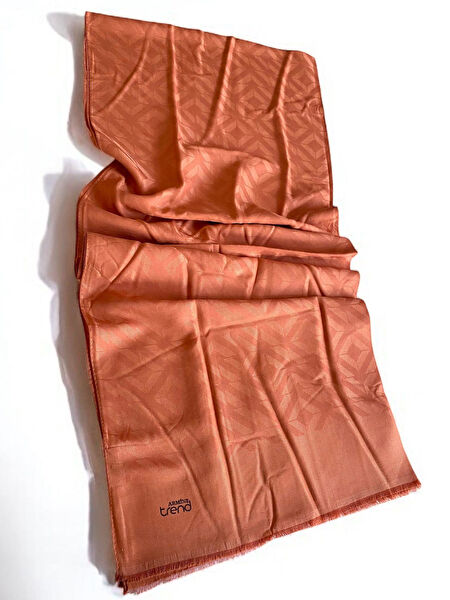 Armine Şal, Eşarp ve Aksesuarı