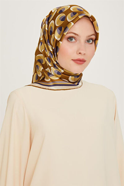 Armine Şal, Eşarp ve Aksesuarı