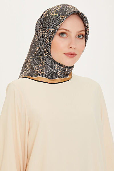 Armine Şal, Eşarp ve Aksesuarı