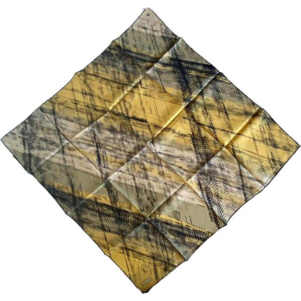 Armine Şal, Eşarp ve Aksesuarı