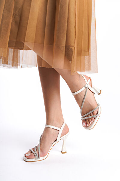 EN7 Klasik Topuklu Ayakkabı