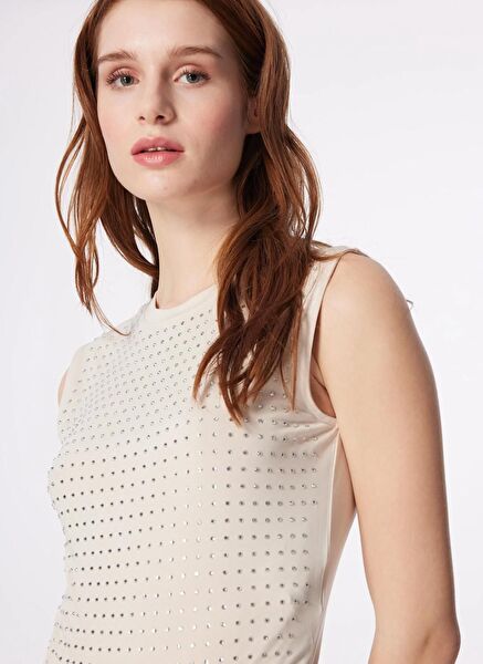 Fabrika Kadın Atlet, Body