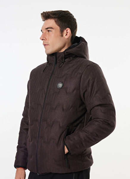 Discovery Expedition Erkek Mont, Kaban