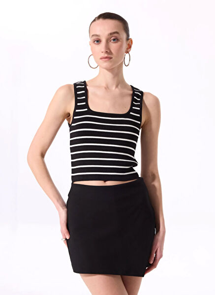 Fabrika Kadın Atlet, Body