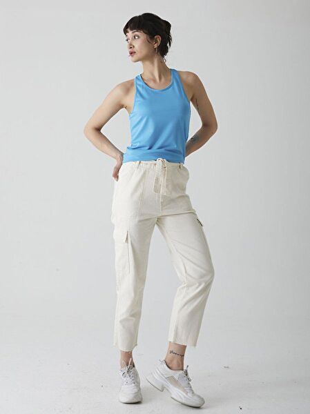 LTB Kadın Atlet, Body