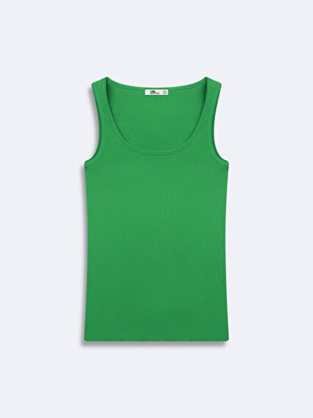 LTB Kadın Atlet, Body