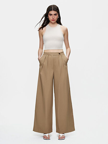 LTB Kadın Atlet, Body