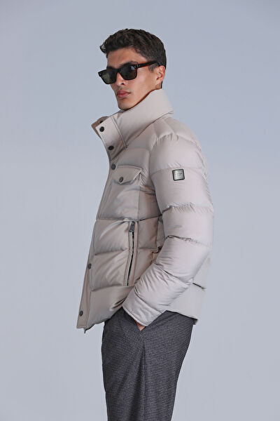 Lufian Erkek Mont, Kaban