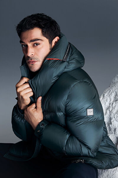 Lufian Erkek Mont, Kaban