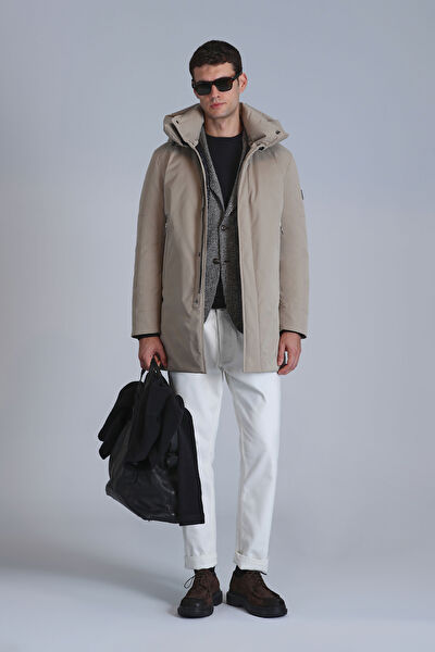 Lufian Erkek Mont, Kaban