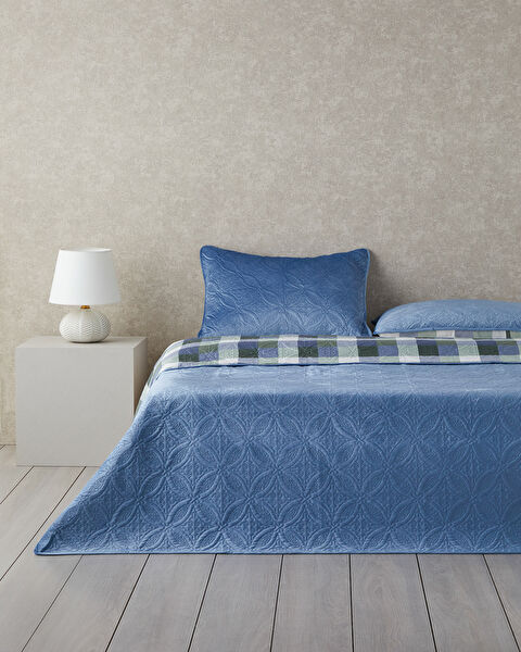 English Home Yatak Örtüsü