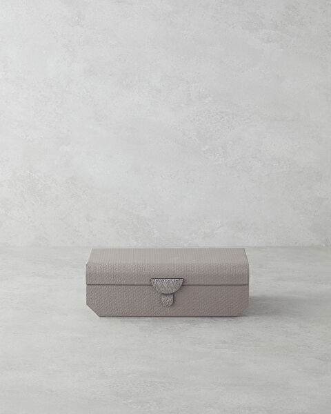 English Home Sepet, Kutu