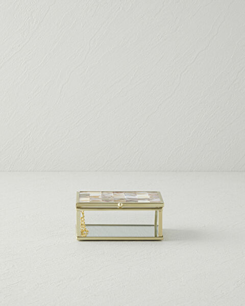 English Home Sepet, Kutu