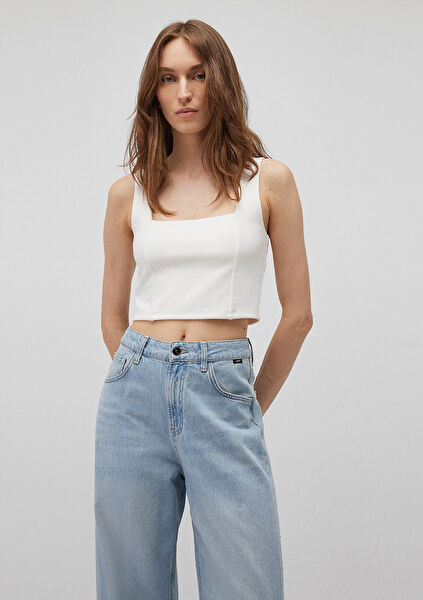 Mavi Kadın Atlet, Body